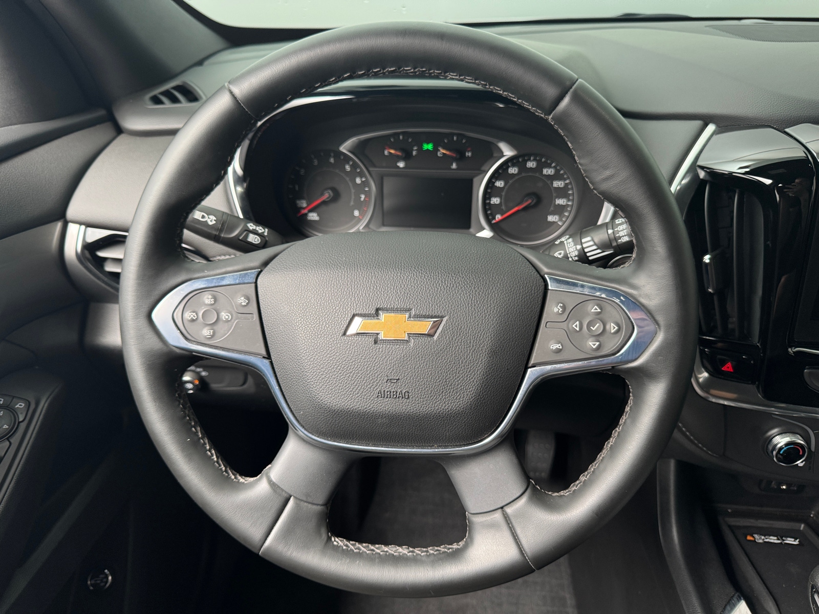 Thumbnail: 2023 Chevrolet Traverse - 5