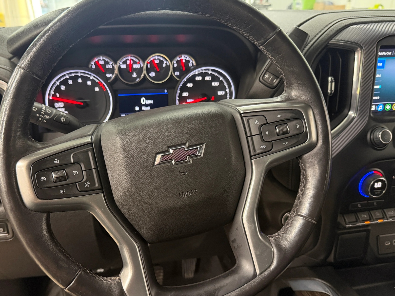 Thumbnail: 2022 Chevrolet Silverado 1500 - 5