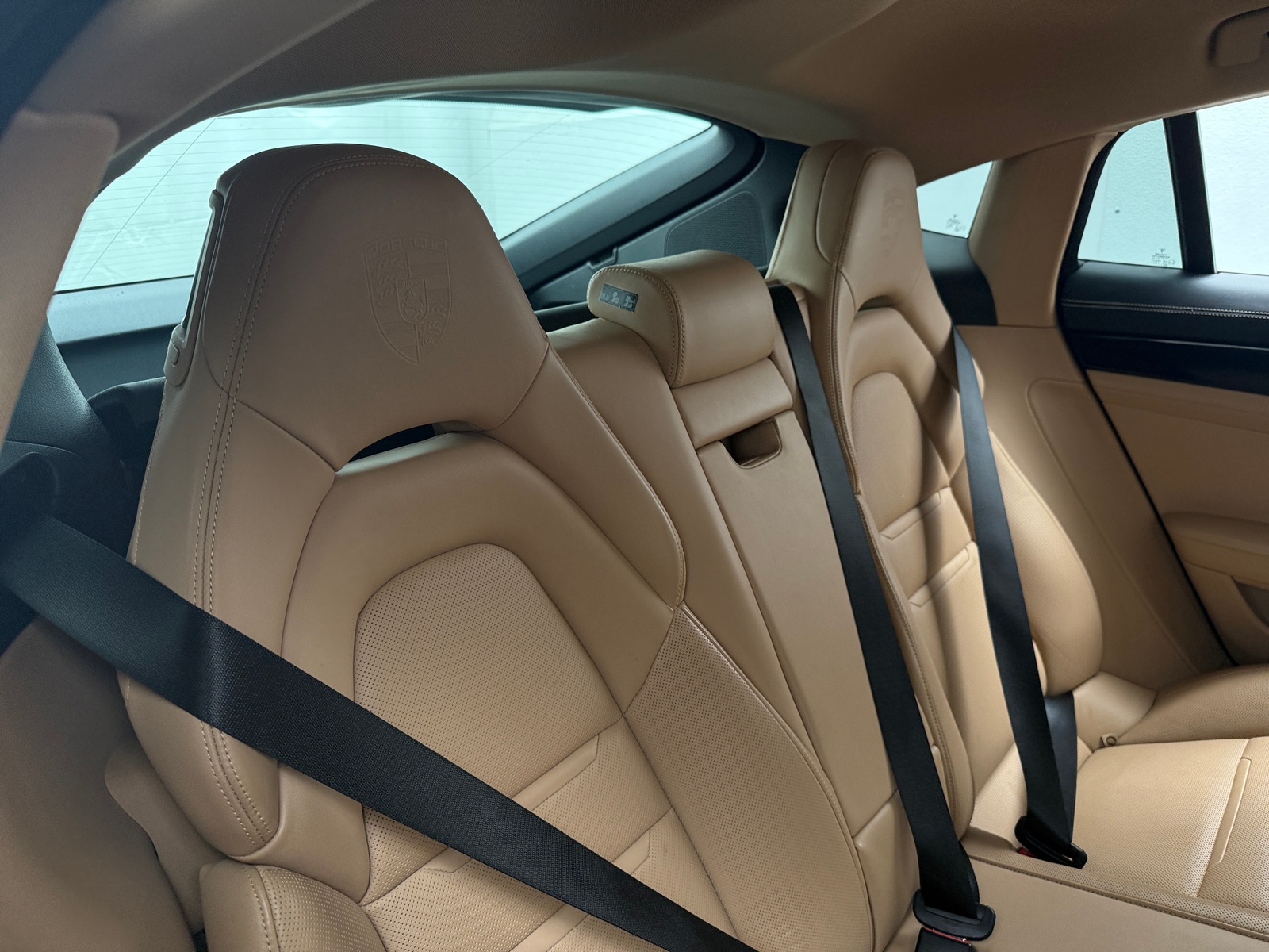 Thumbnail: 2022 Porsche Panamera - 6
