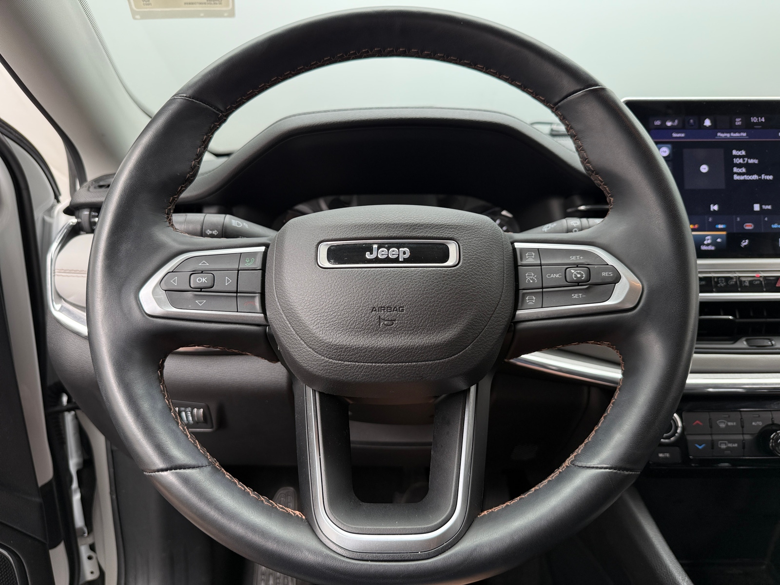 Thumbnail: 2022 Jeep Compass - 4