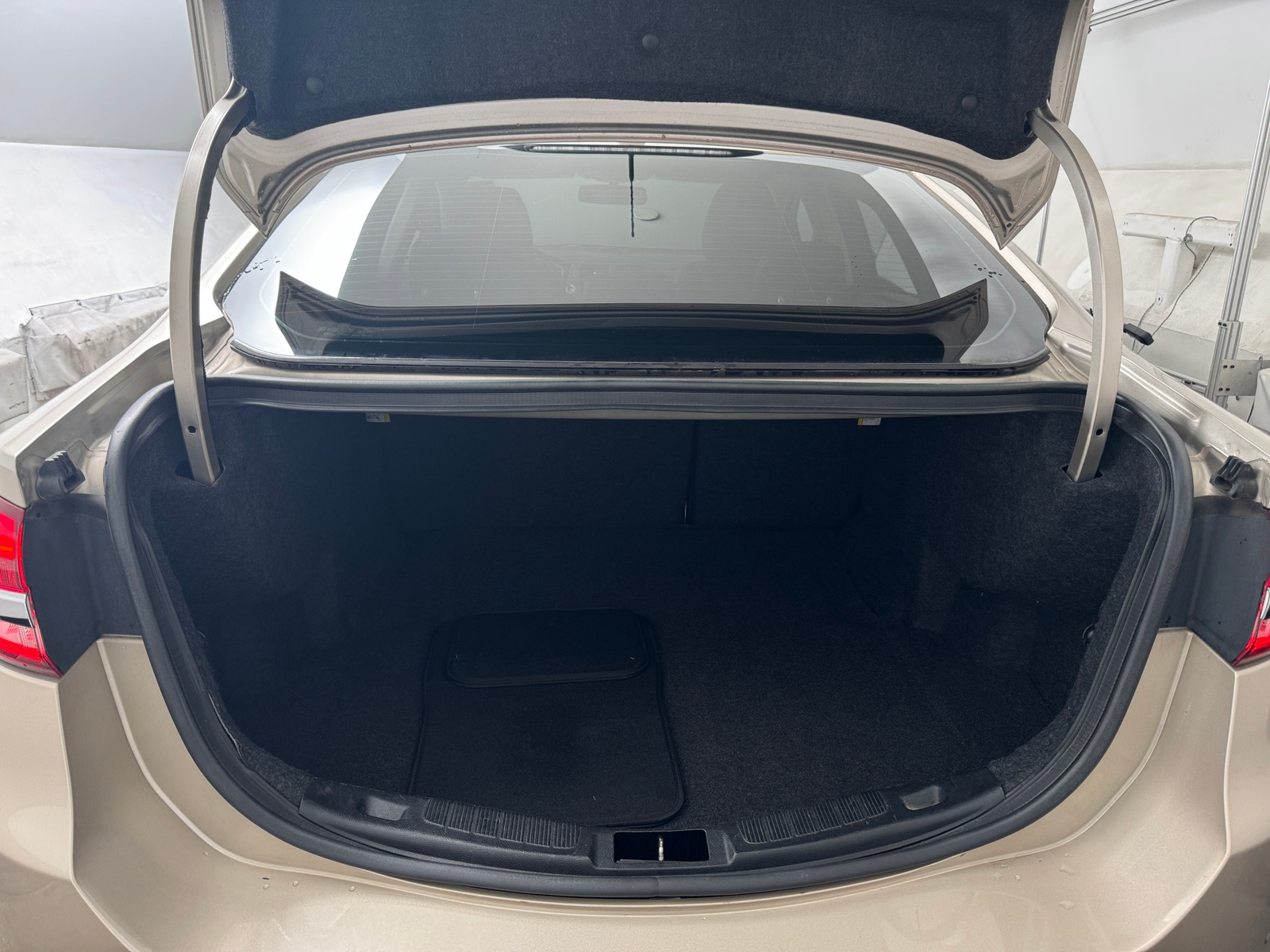 Thumbnail: 2018 Ford Fusion - 6