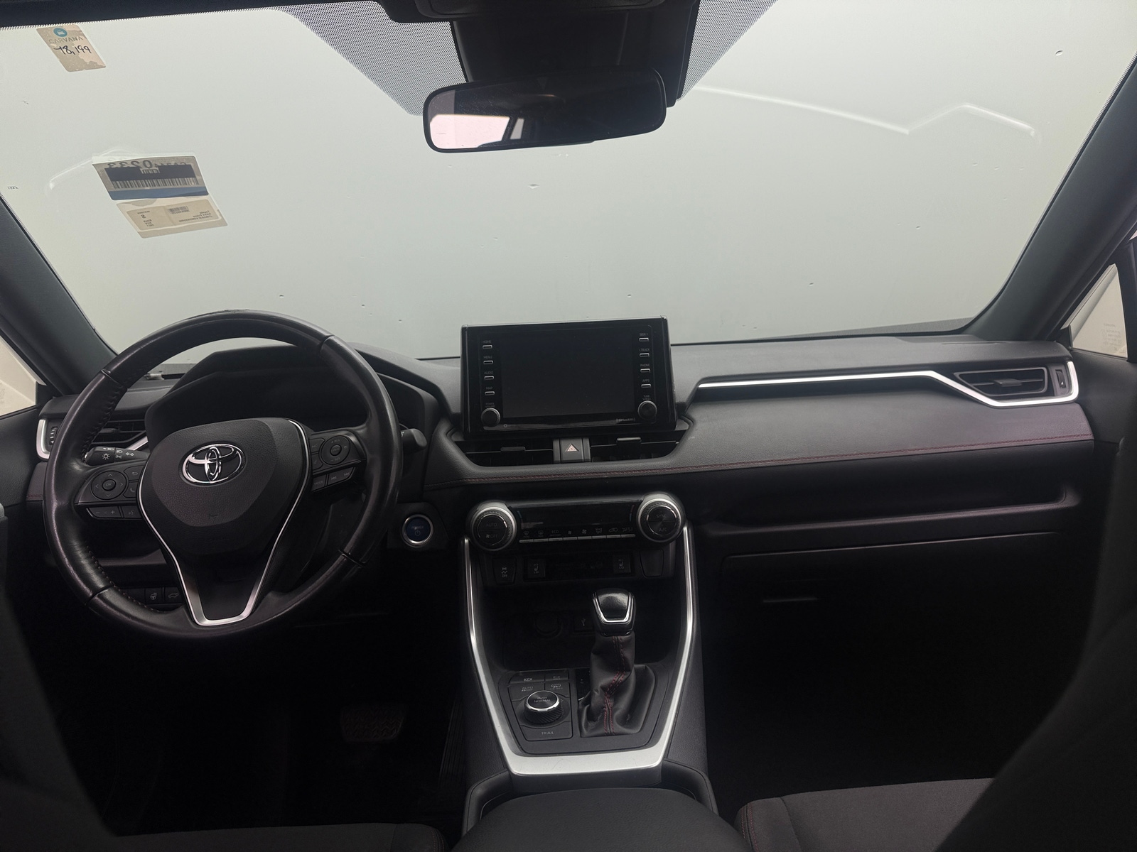 Thumbnail: 2021 Toyota RAV4 - 3