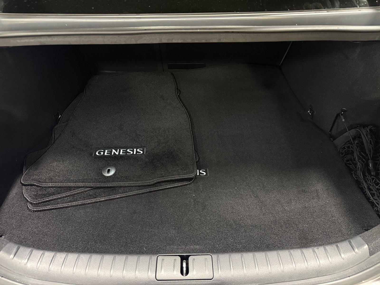 Thumbnail: 2024 Genesis G70 - 6