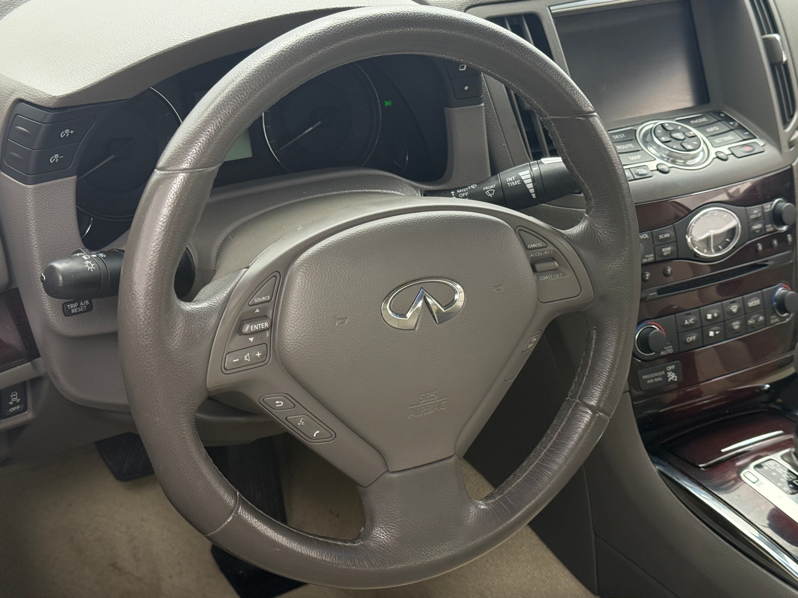 Thumbnail: 2012 INFINITI G37 - 3