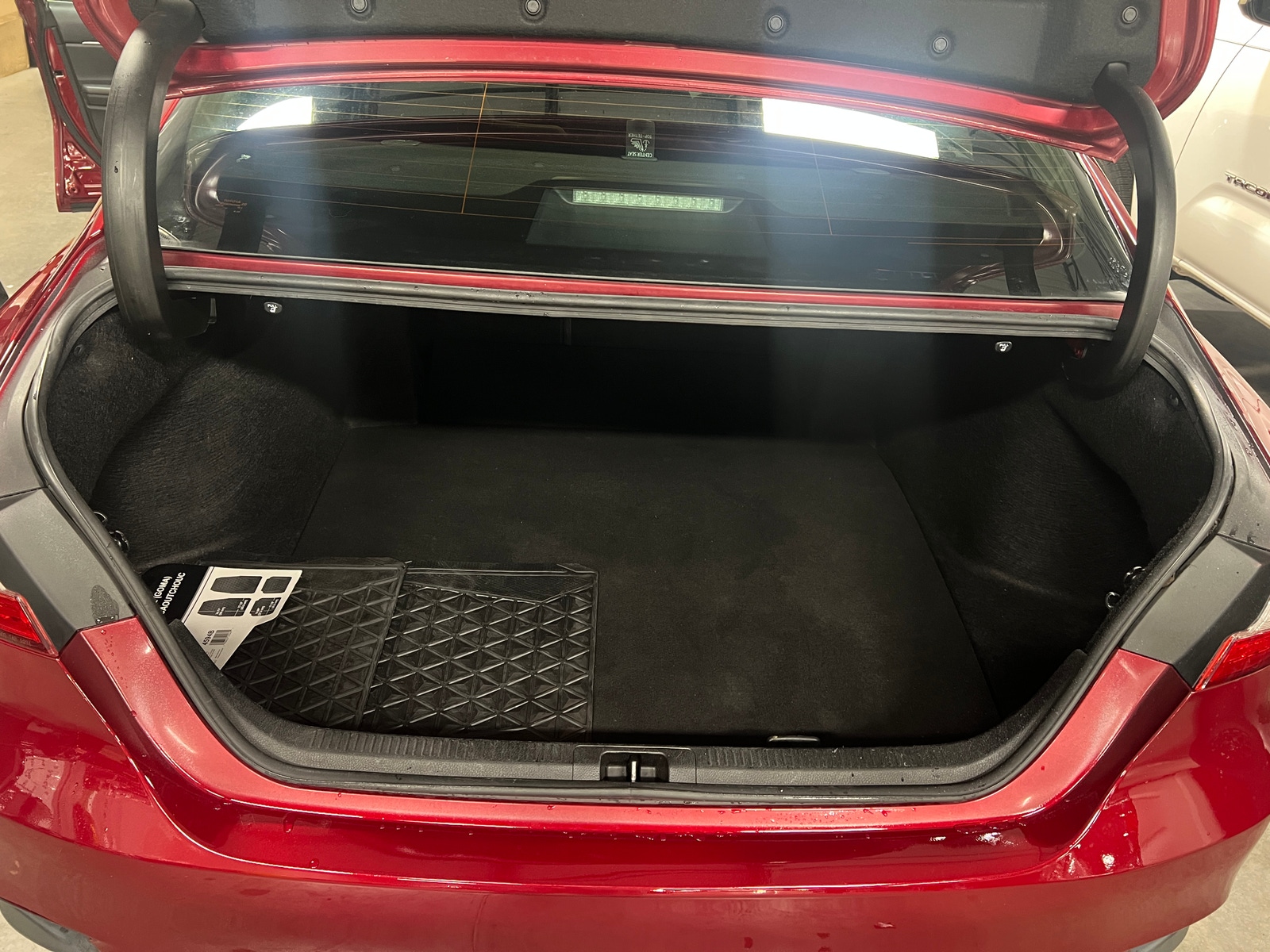 Thumbnail: 2018 Toyota Camry - 7