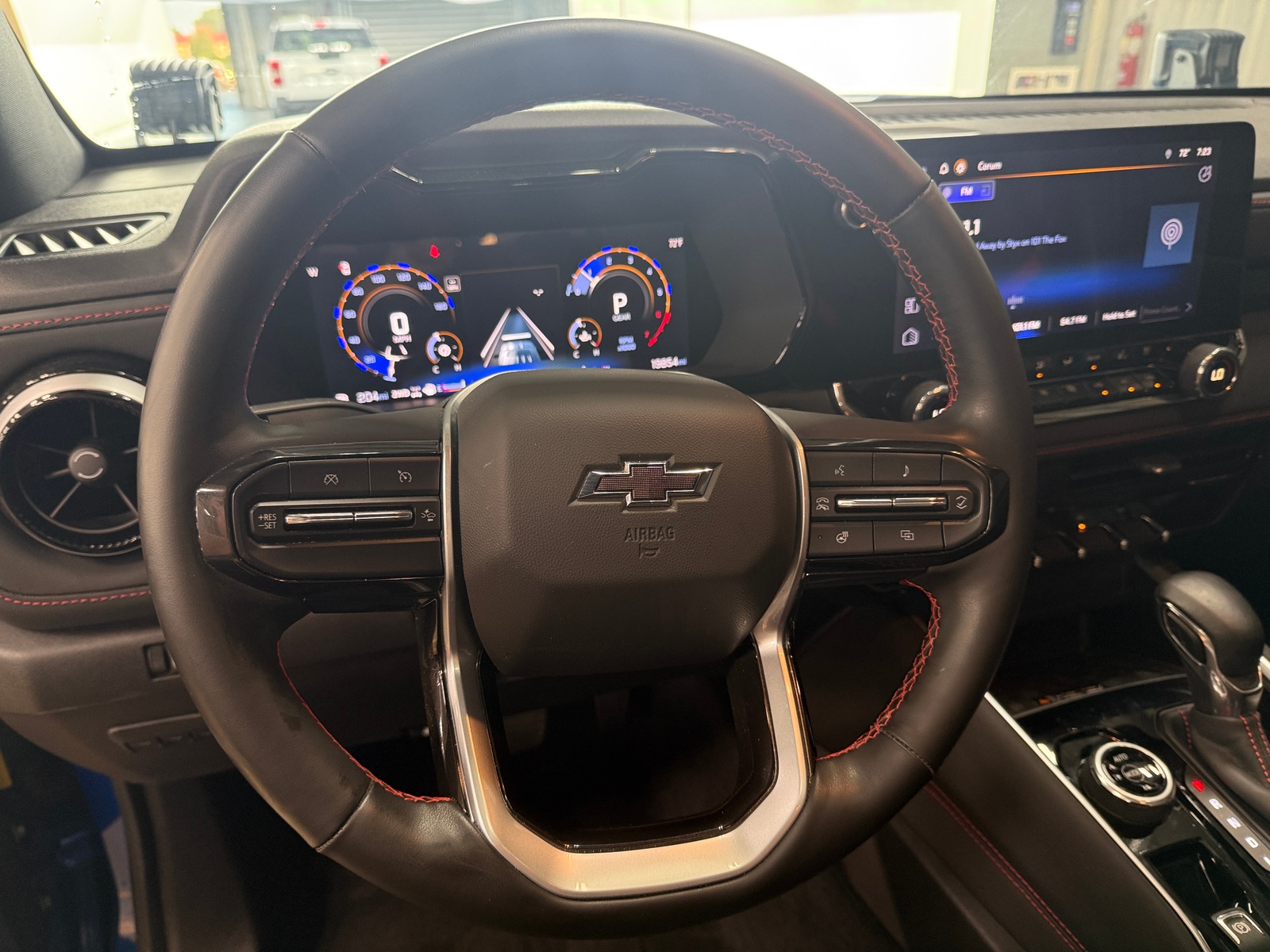 Thumbnail: 2024 Chevrolet Colorado - 4