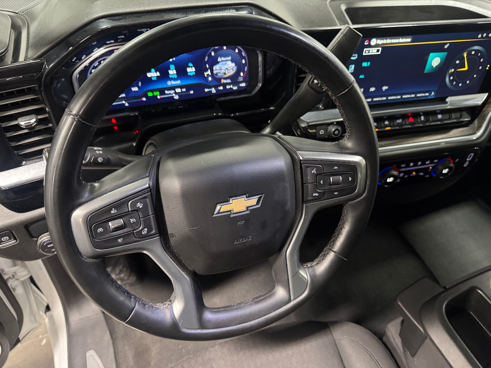 Thumbnail: 2025 Chevrolet Silverado 1500 - 5