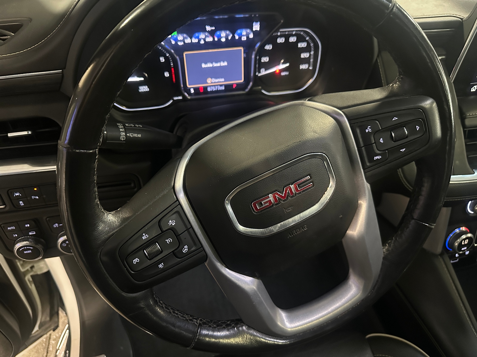 Thumbnail: 2021 GMC Yukon XL - 4
