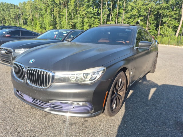 2017 BMW 740e xDrive iPerformance