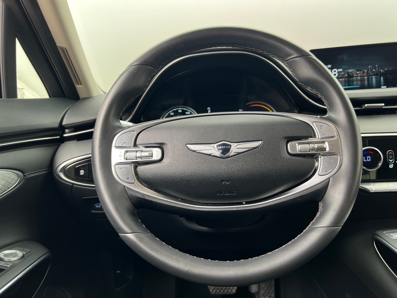 Thumbnail: 2025 Genesis GV70 - 4
