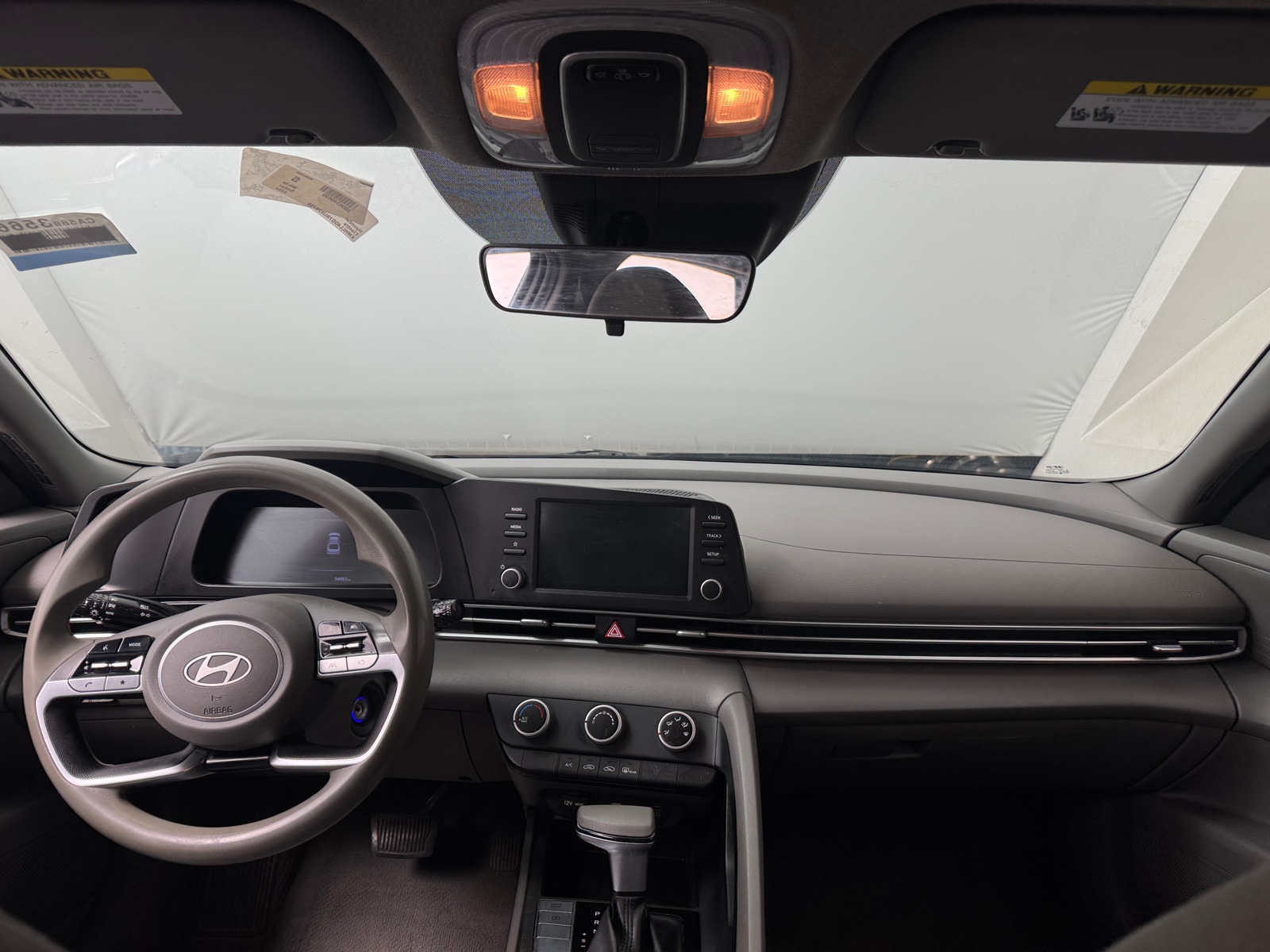 Thumbnail: 2024 Hyundai Elantra - 3