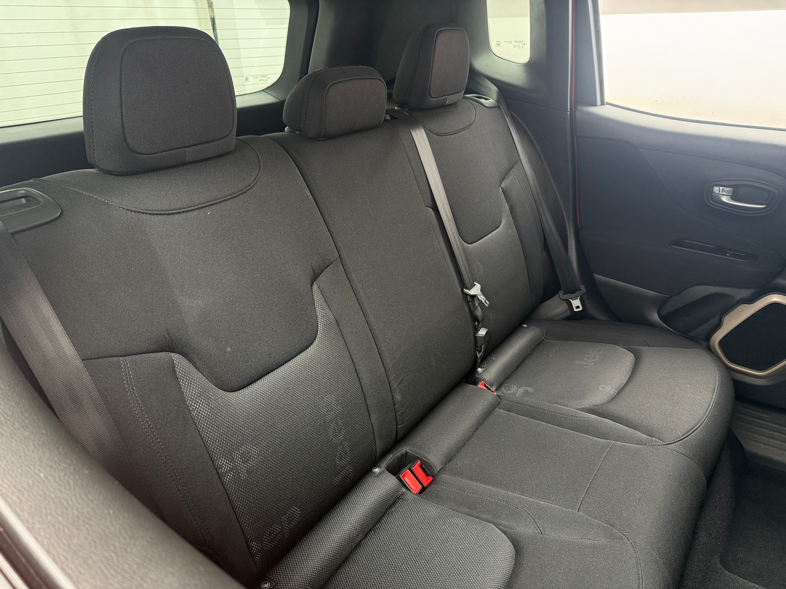 Thumbnail: 2016 Jeep Renegade - 6