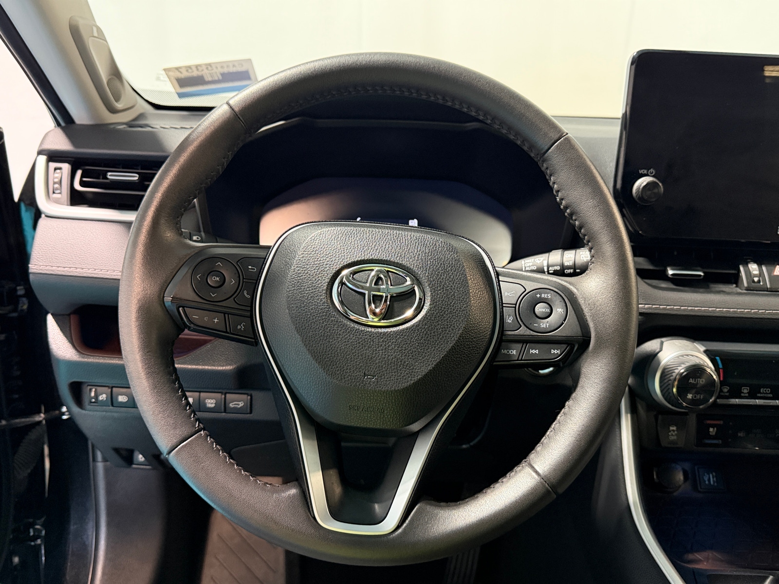 Thumbnail: 2023 Toyota RAV4 - 4