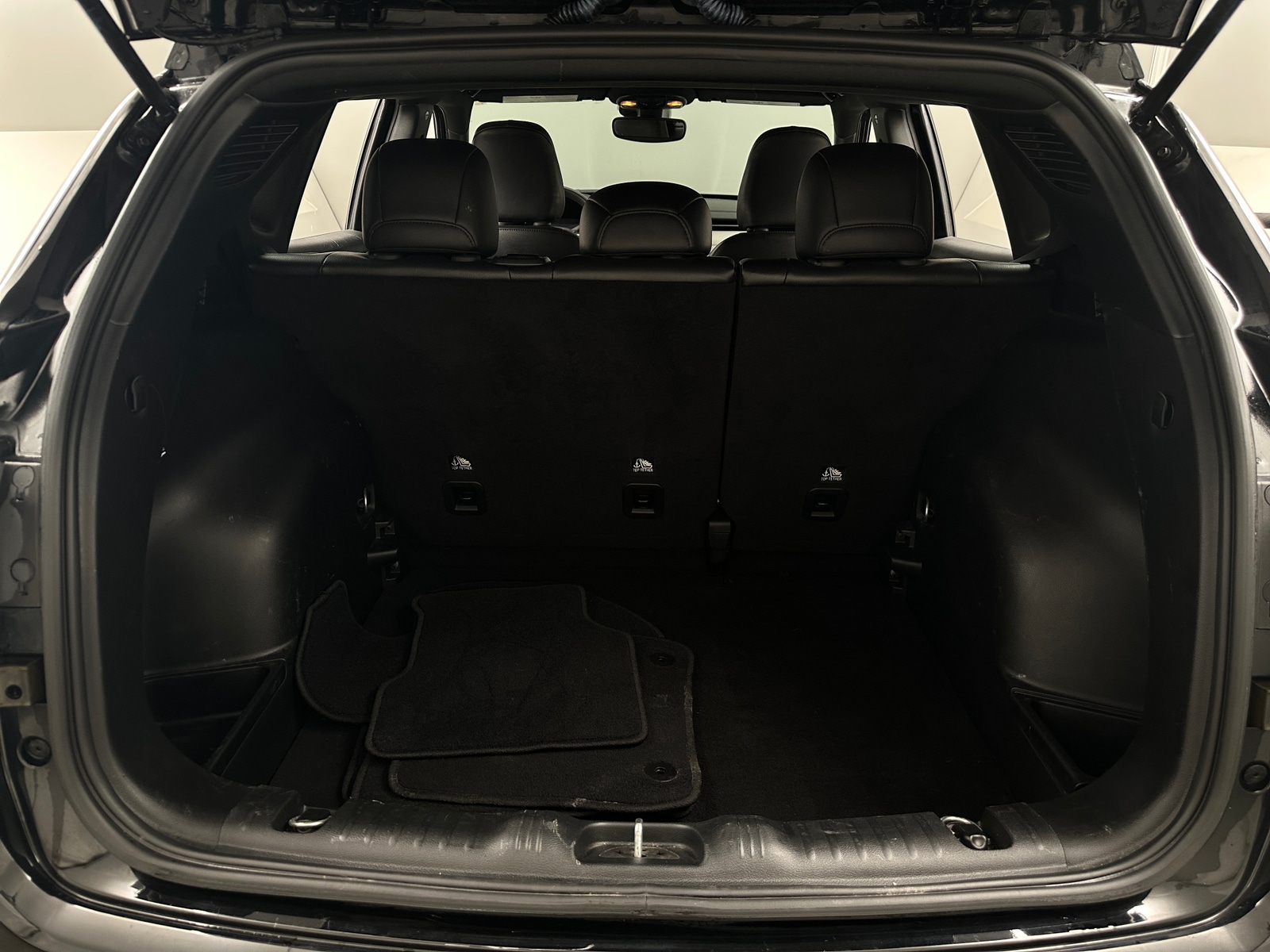 Thumbnail: 2023 Jeep Compass - 6