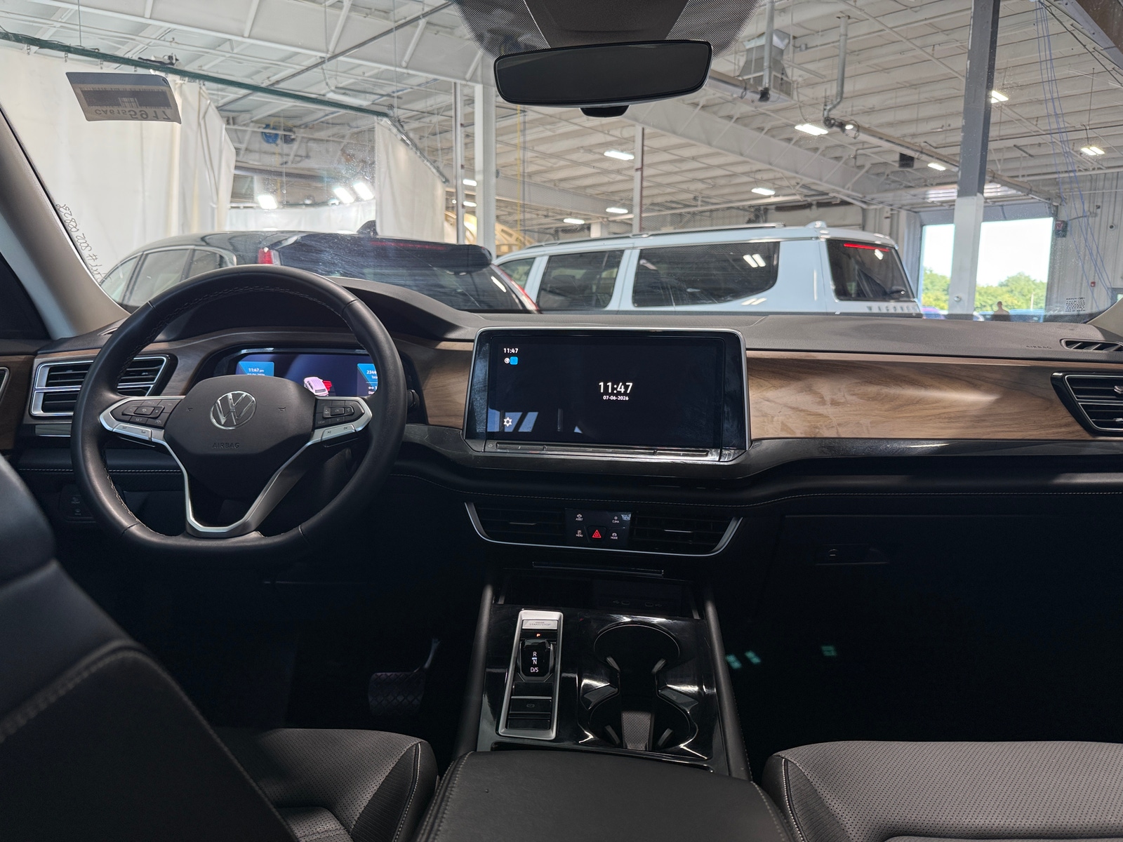 Thumbnail: 2025 Volkswagen Atlas - 3