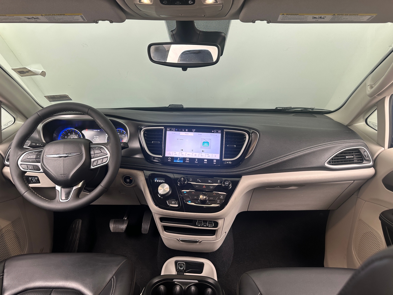 Thumbnail: 2023 Chrysler Pacifica - 2