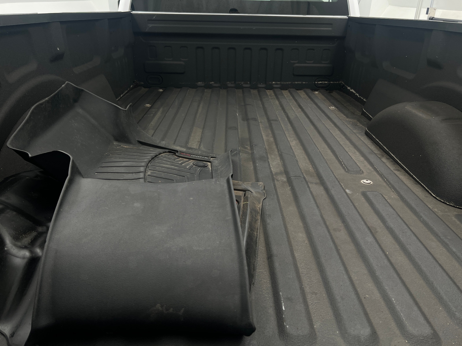 Thumbnail: 2020 Ford Econoline - 6