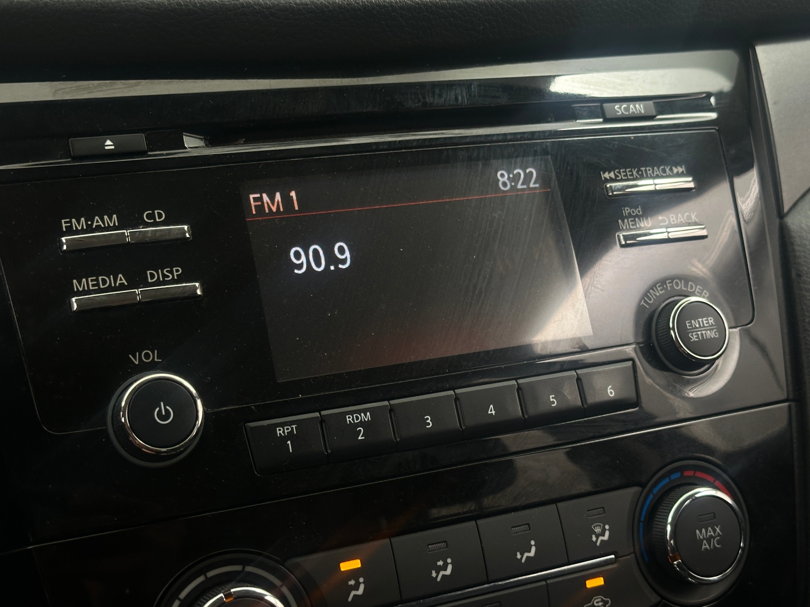 Thumbnail: 2014 Nissan Rogue - 4