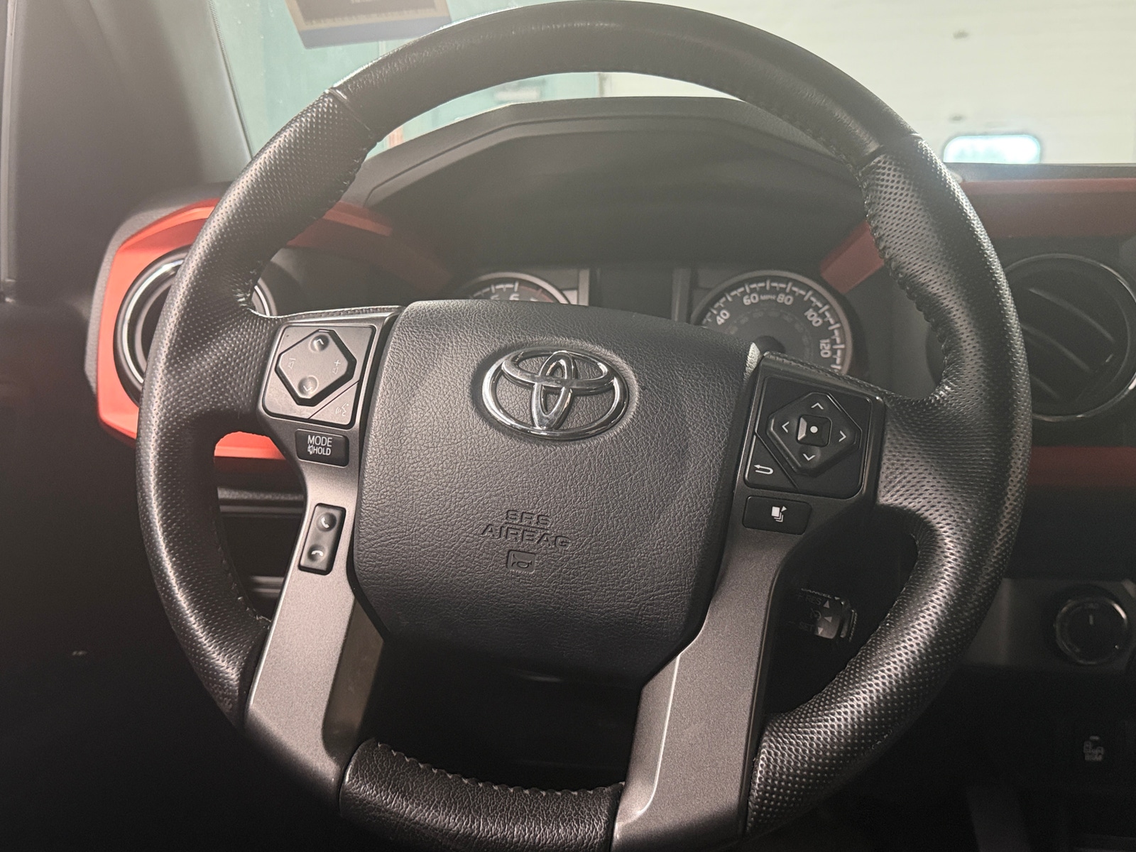 Thumbnail: 2016 Toyota Tacoma - 5