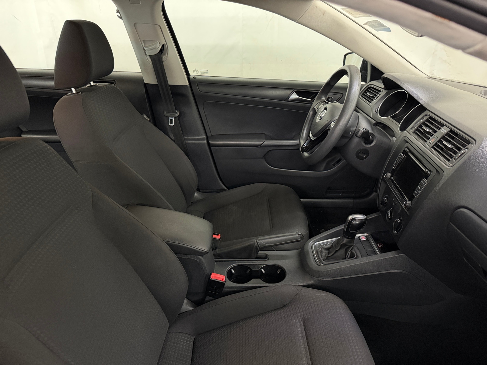 Thumbnail: 2015 Volkswagen Jetta - 2