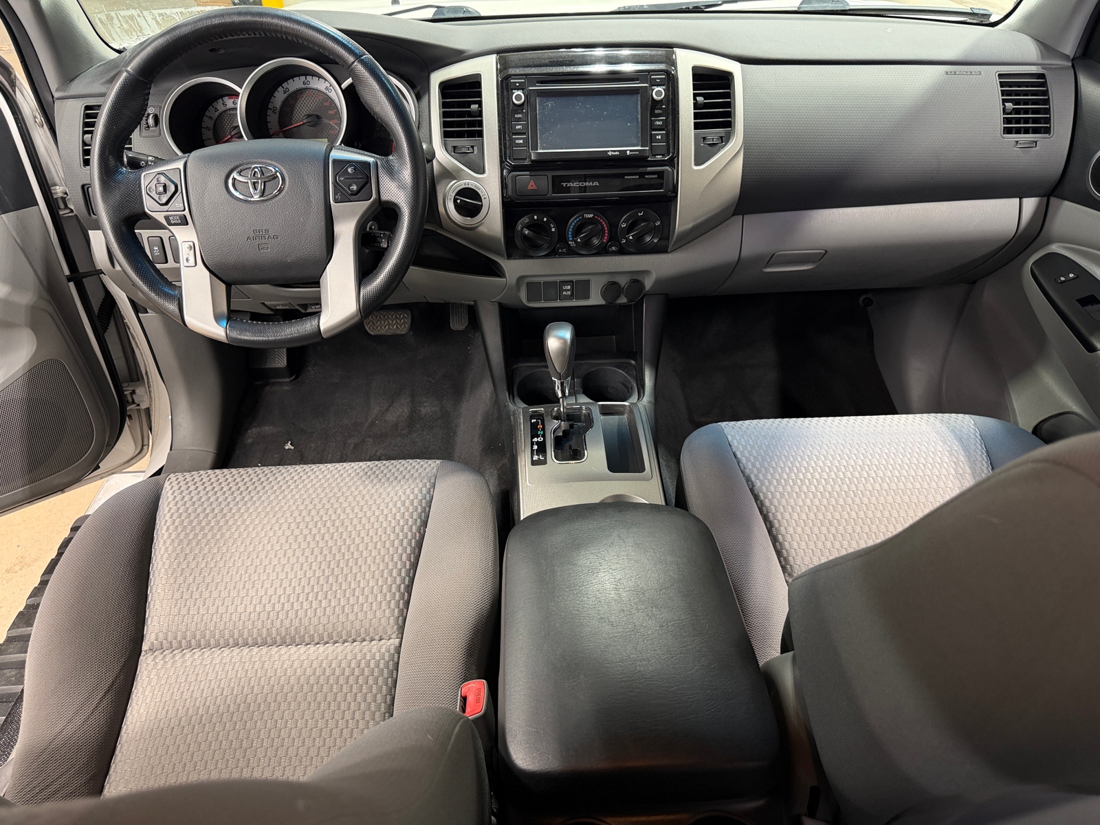 Thumbnail: 2015 Toyota Tacoma - 3