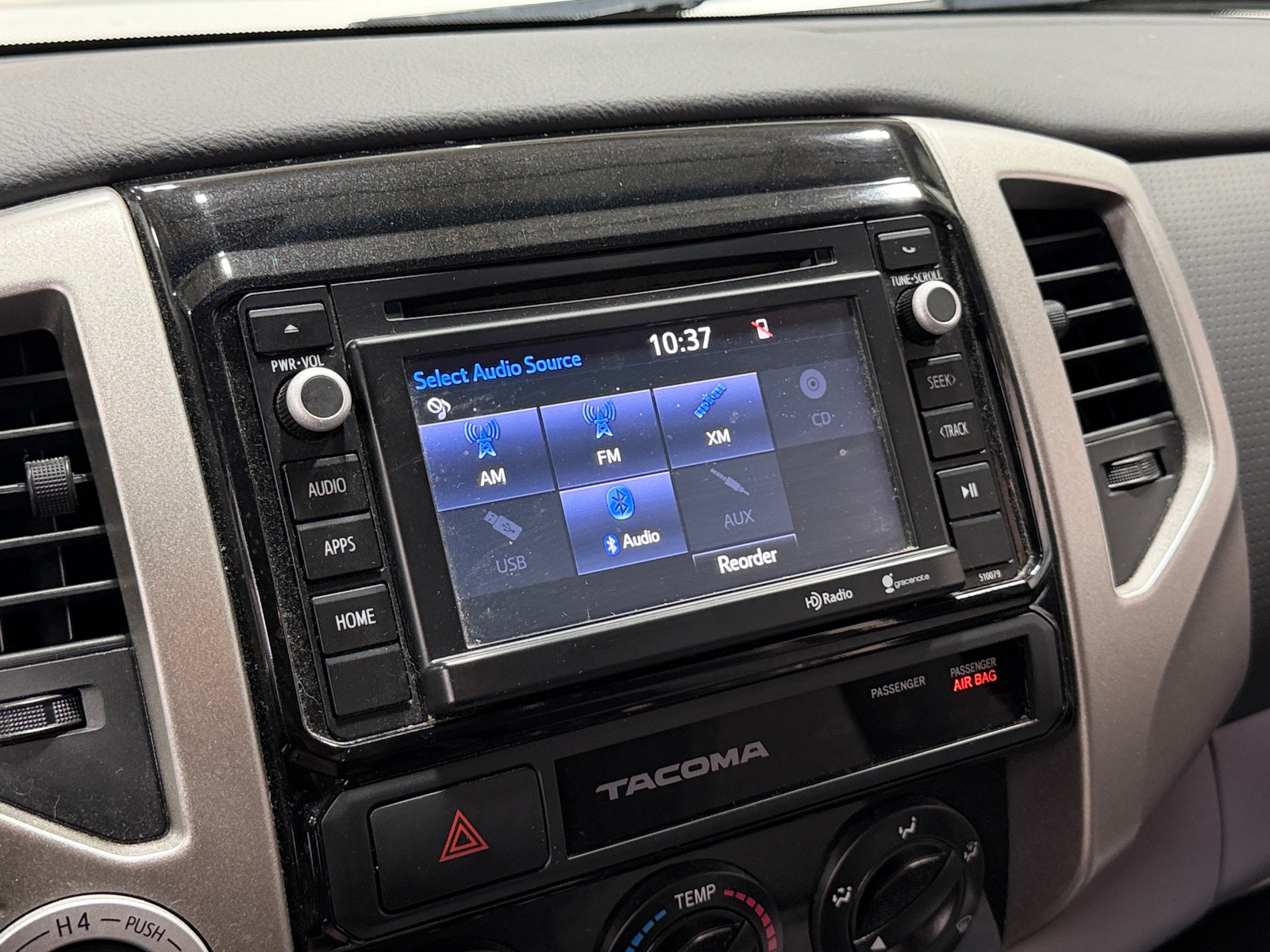 Thumbnail: 2015 Toyota Tacoma - 4