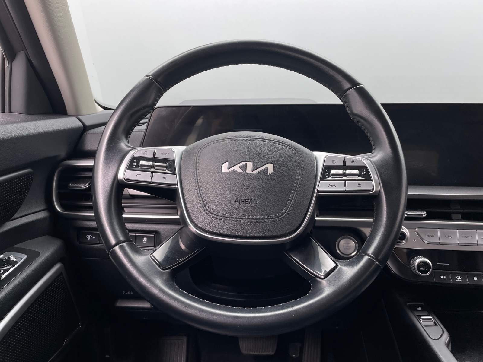 Thumbnail: 2025 Kia Telluride - 4