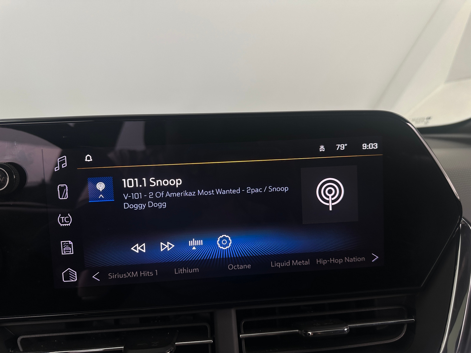 Thumbnail: 2026 Chevrolet Trax - 3
