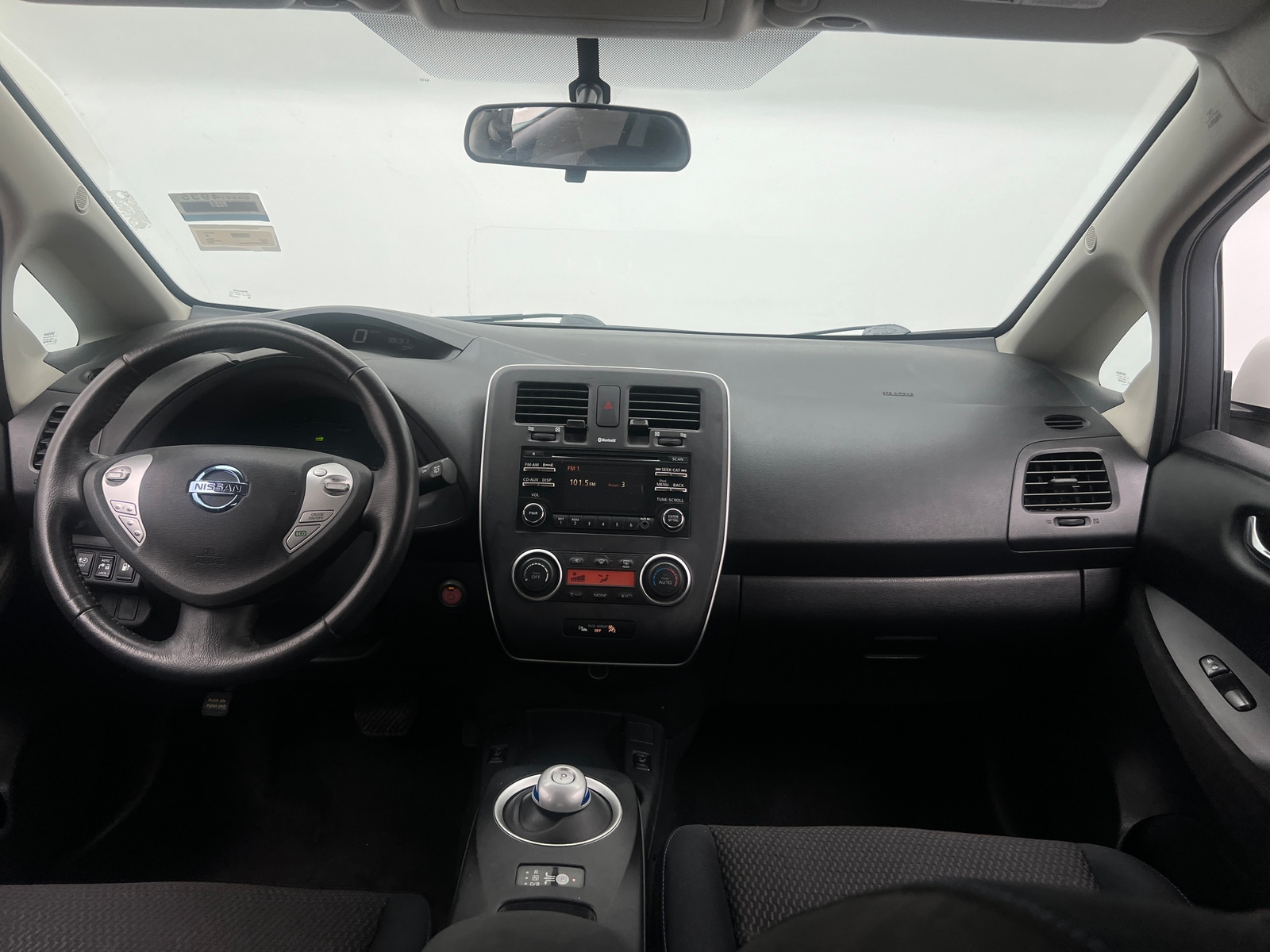 Thumbnail: 2015 Nissan Leaf - 3