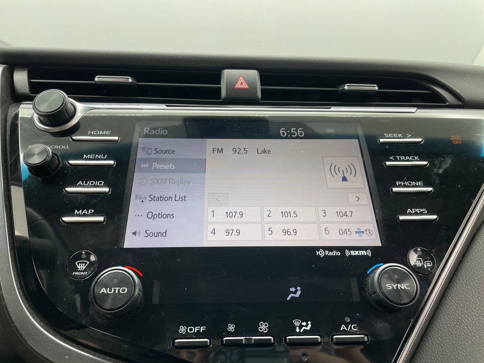 Thumbnail: 2019 Toyota Camry - 3