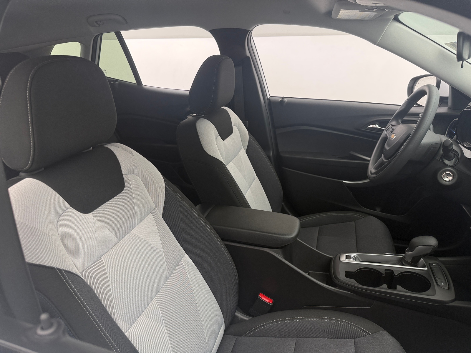 Thumbnail: 2026 Chevrolet Trax - 2