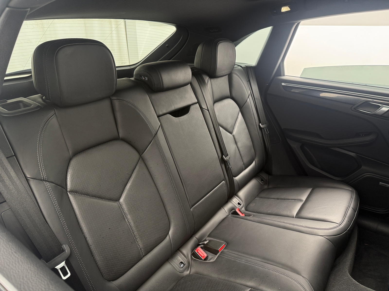 Thumbnail: 2018 Porsche Macan - 5