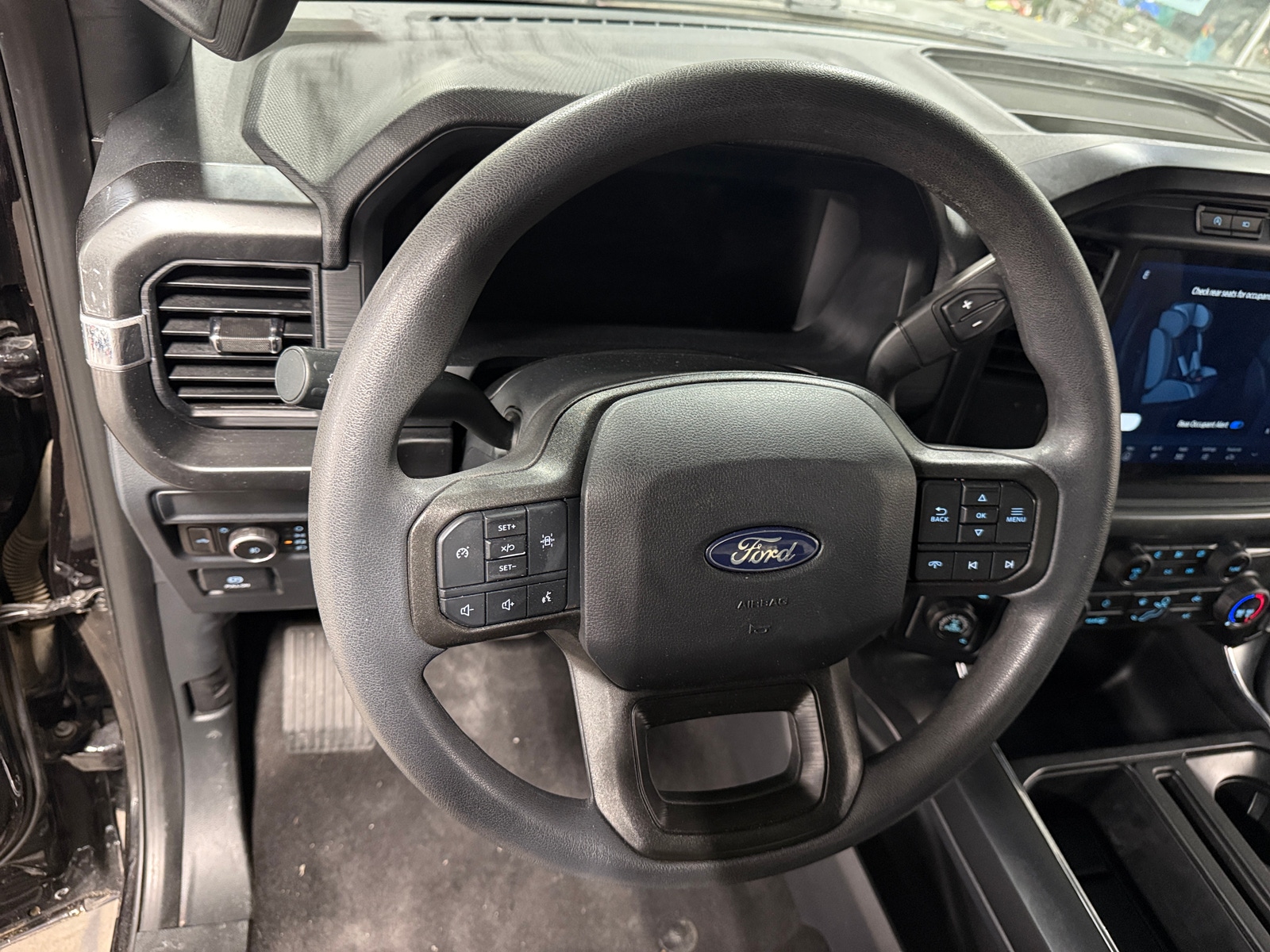 Thumbnail: 2024 Ford Econoline - 5