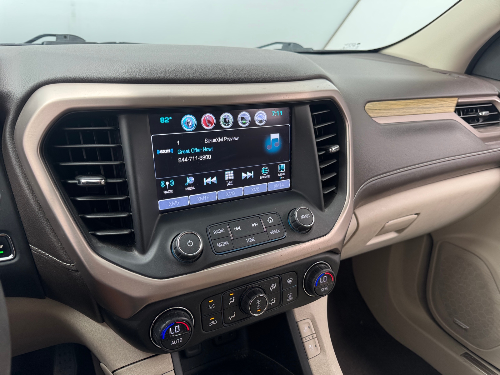 Thumbnail: 2017 GMC Acadia - 3