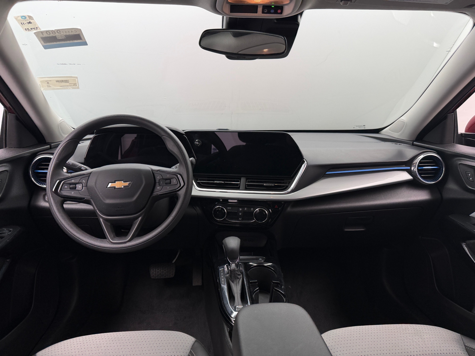 Thumbnail: 2025 Chevrolet Trax - 2