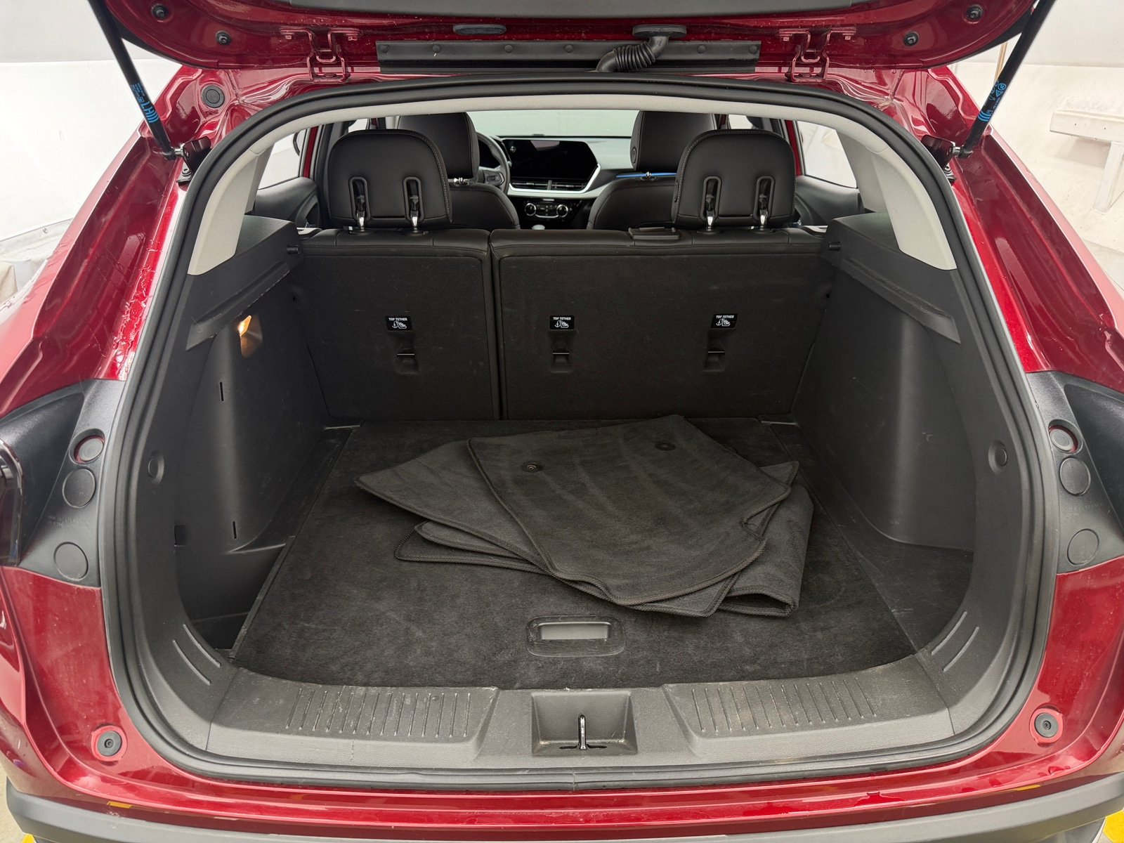 Thumbnail: 2025 Chevrolet Trax - 6
