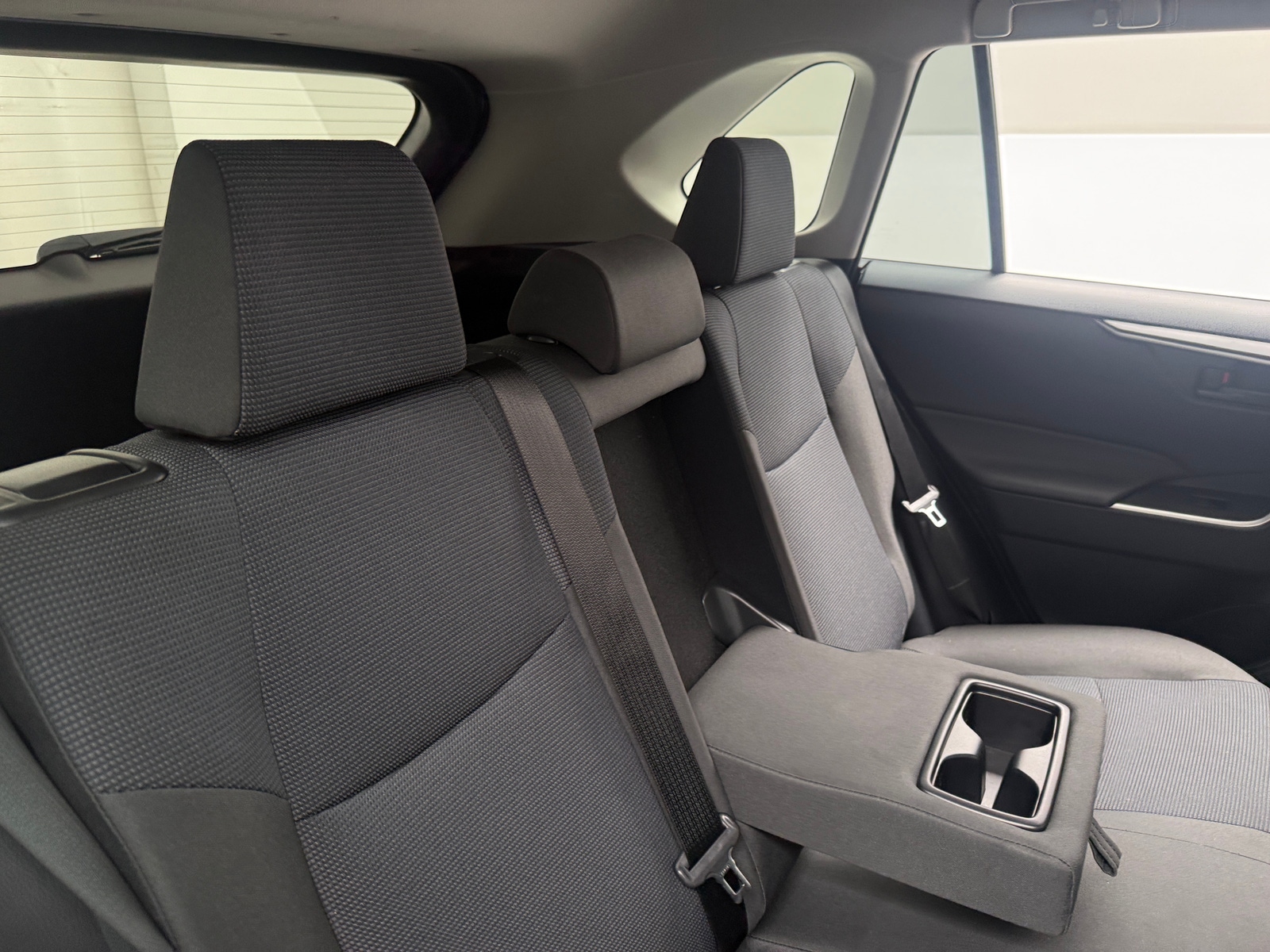 Thumbnail: 2025 Toyota RAV4 - 6