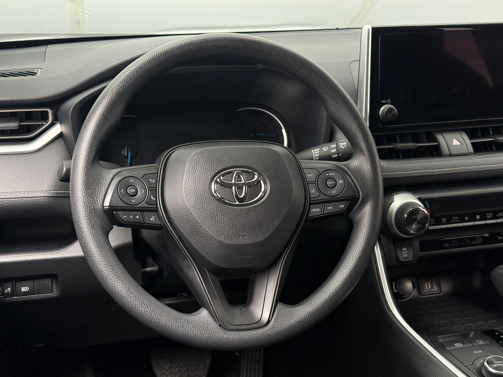 Thumbnail: 2025 Toyota RAV4 - 5