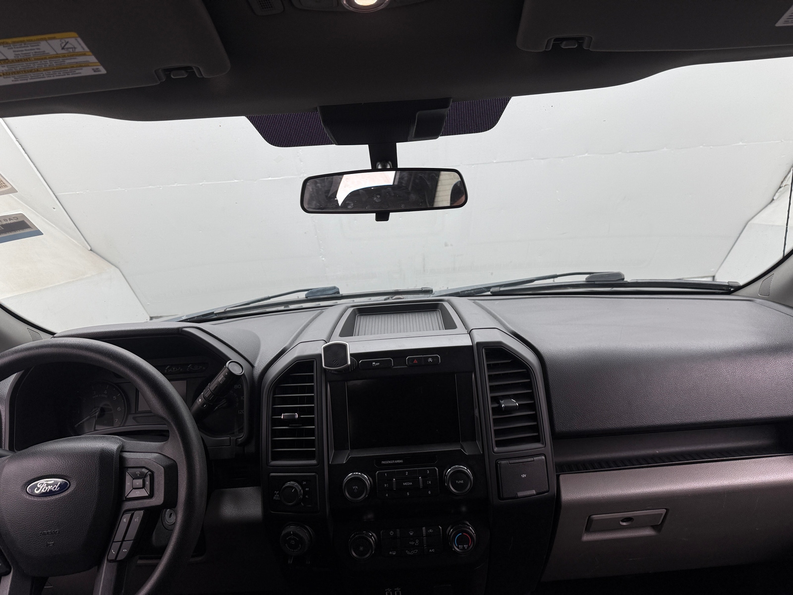 Thumbnail: 2019 Ford Econoline - 3