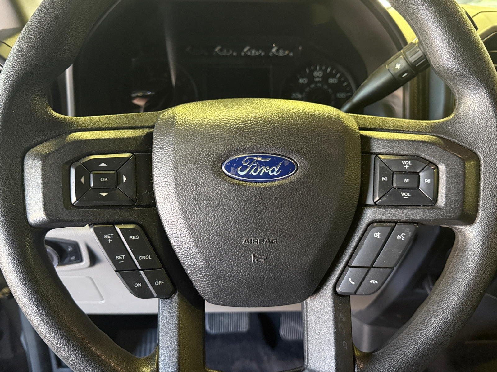 Thumbnail: 2019 Ford Econoline - 5