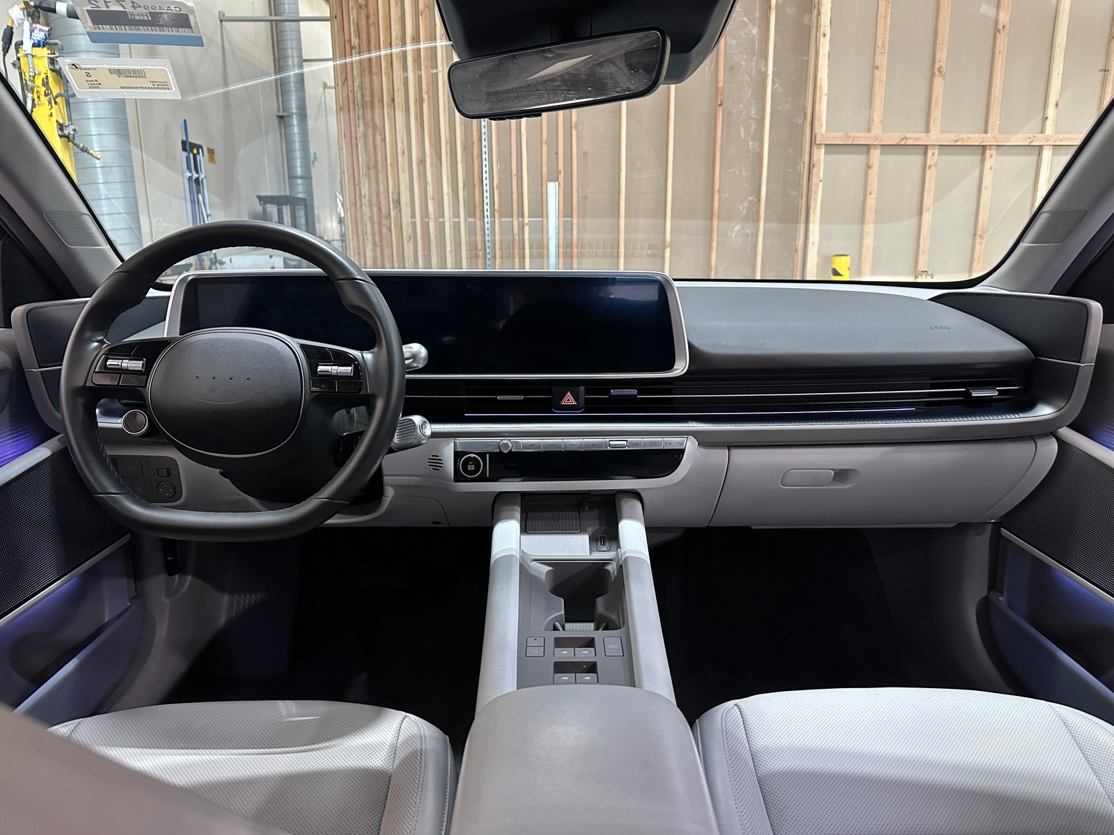 Thumbnail: 2023 Hyundai Ioniq 6 - 2