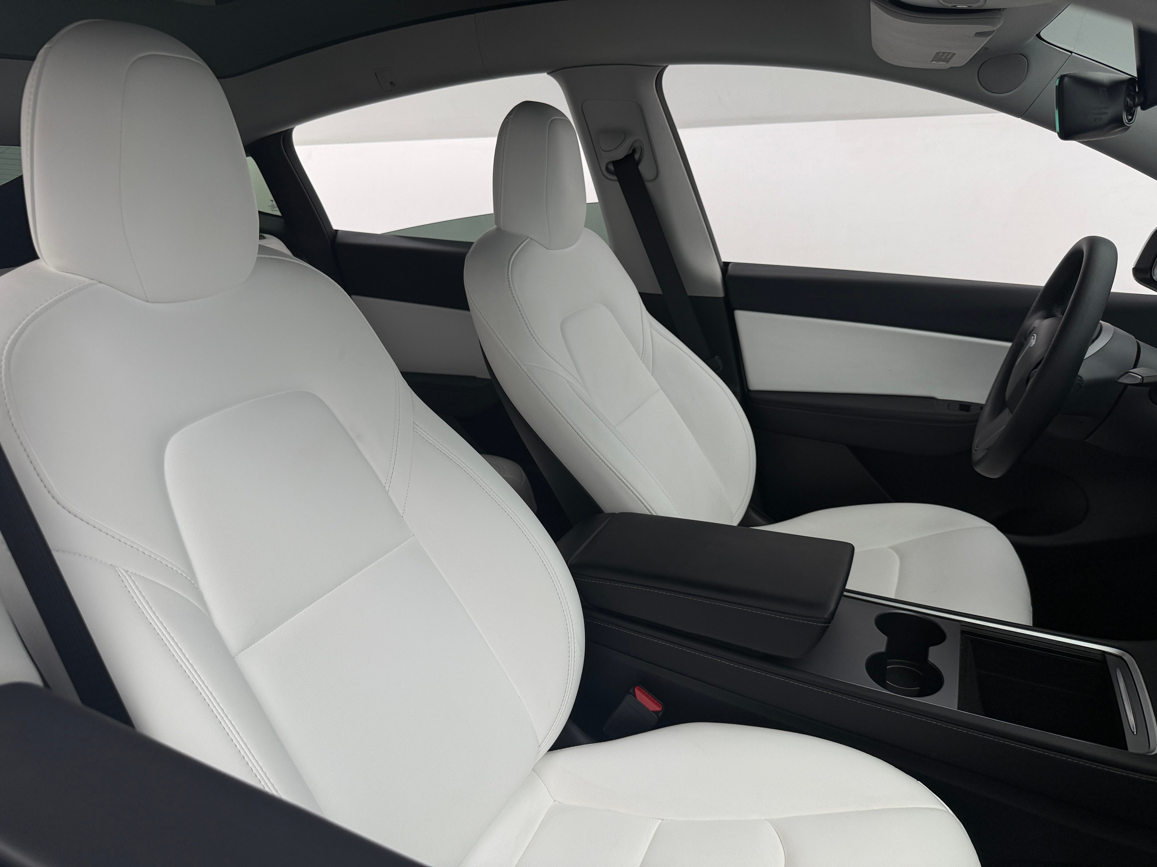 Used 2022 Tesla Model Y Long Range with VIN 7SAYGDEE7NF339733 for sale in Auburn, WA