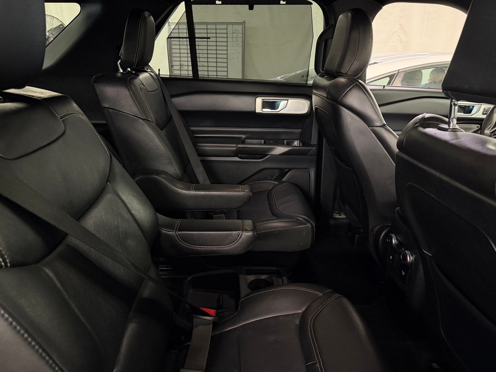 Thumbnail: 2020 Ford Explorer - 5
