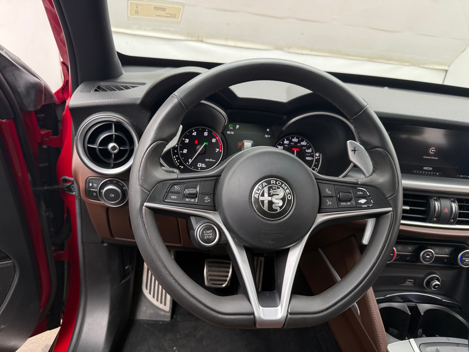 Thumbnail: 2018 Alfa Romeo Stelvio - 4