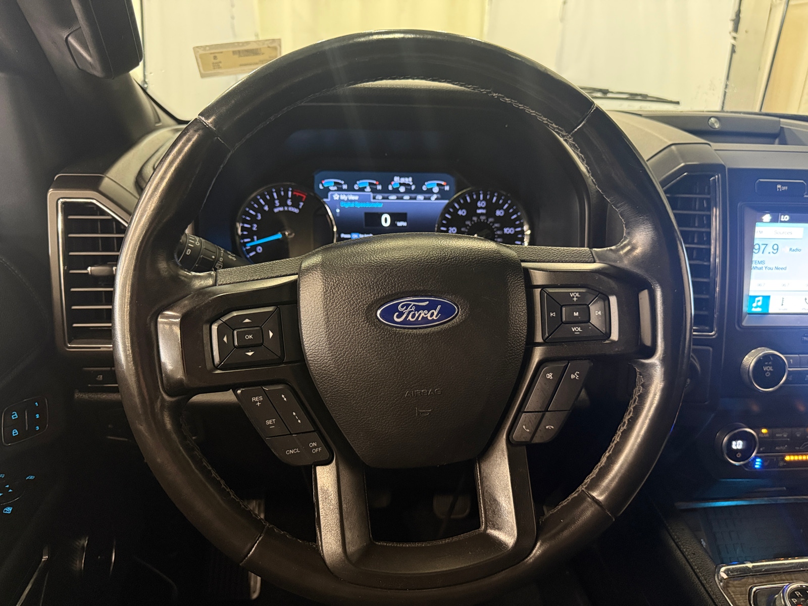 Thumbnail: 2019 Ford Expedition - 4