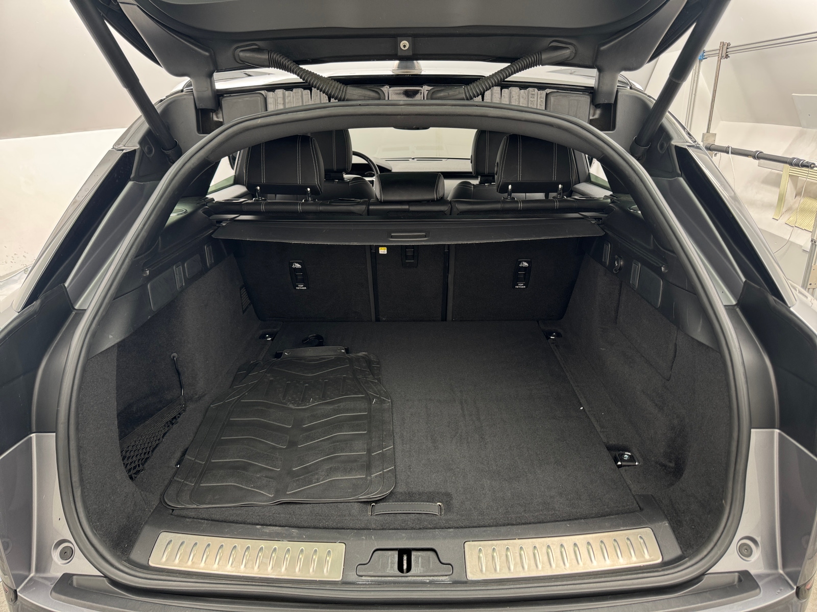 Thumbnail: 2021 Land Rover Range Rover Velar - 7