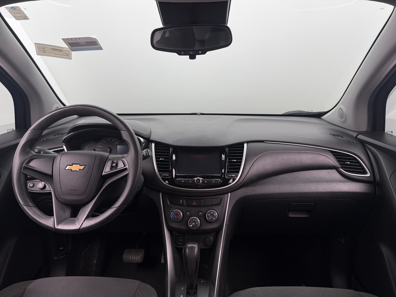 Thumbnail: 2017 Chevrolet Trax - 3
