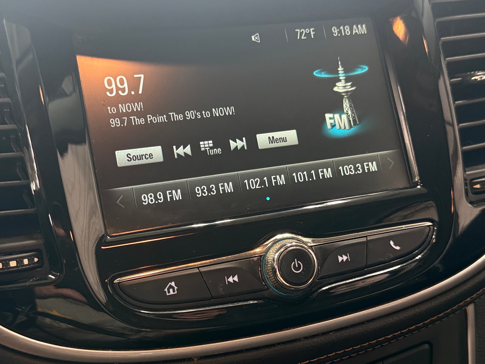 Thumbnail: 2017 Chevrolet Trax - 4