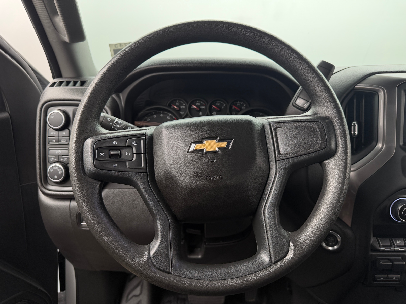 Thumbnail: 2025 Chevrolet Silverado 1500 - 4