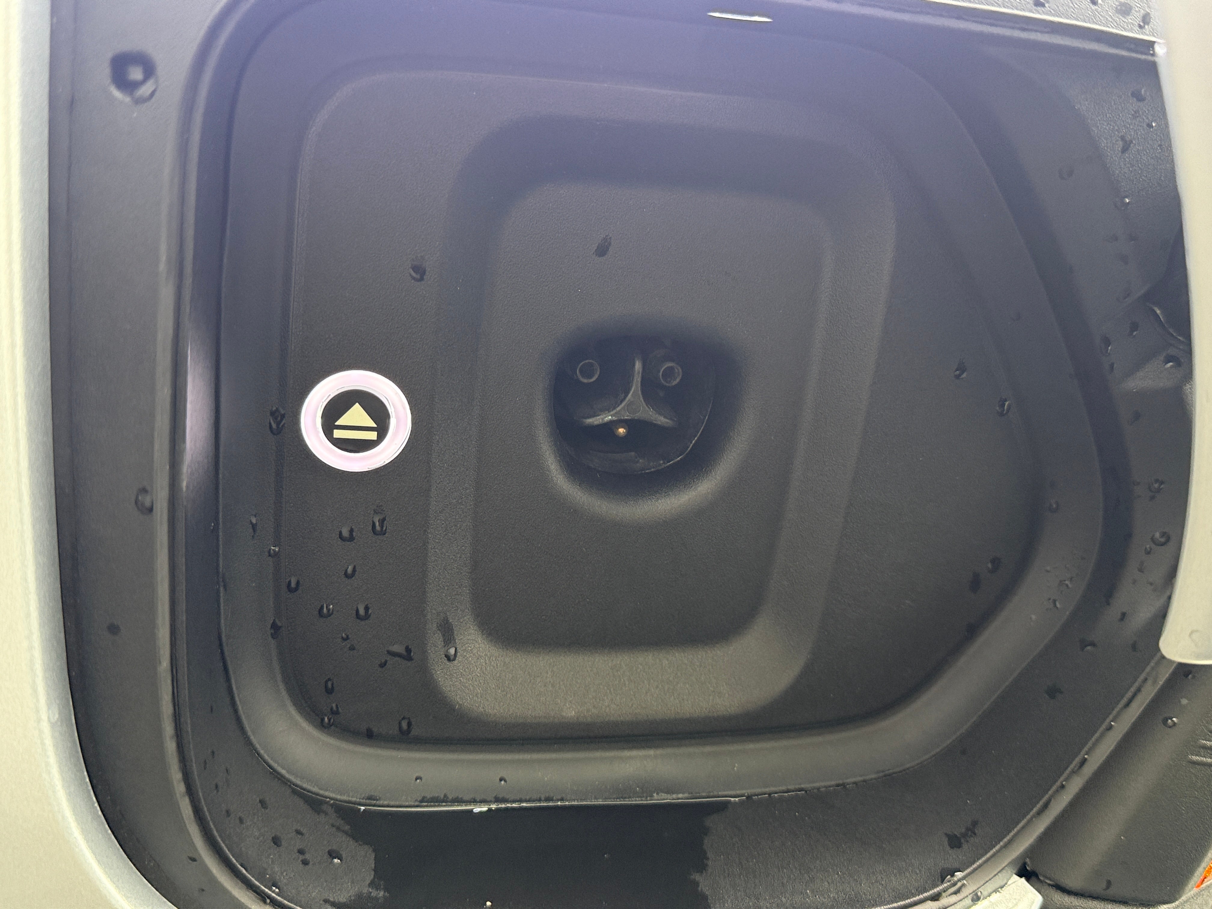 Used 2026 Rivian R1S Base with VIN 7PDSGGBA0TN091421 for sale in Pewaukee, WI